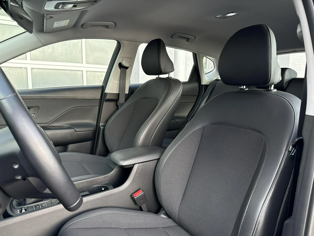 Hyundai Kona - Zdjęcie 23