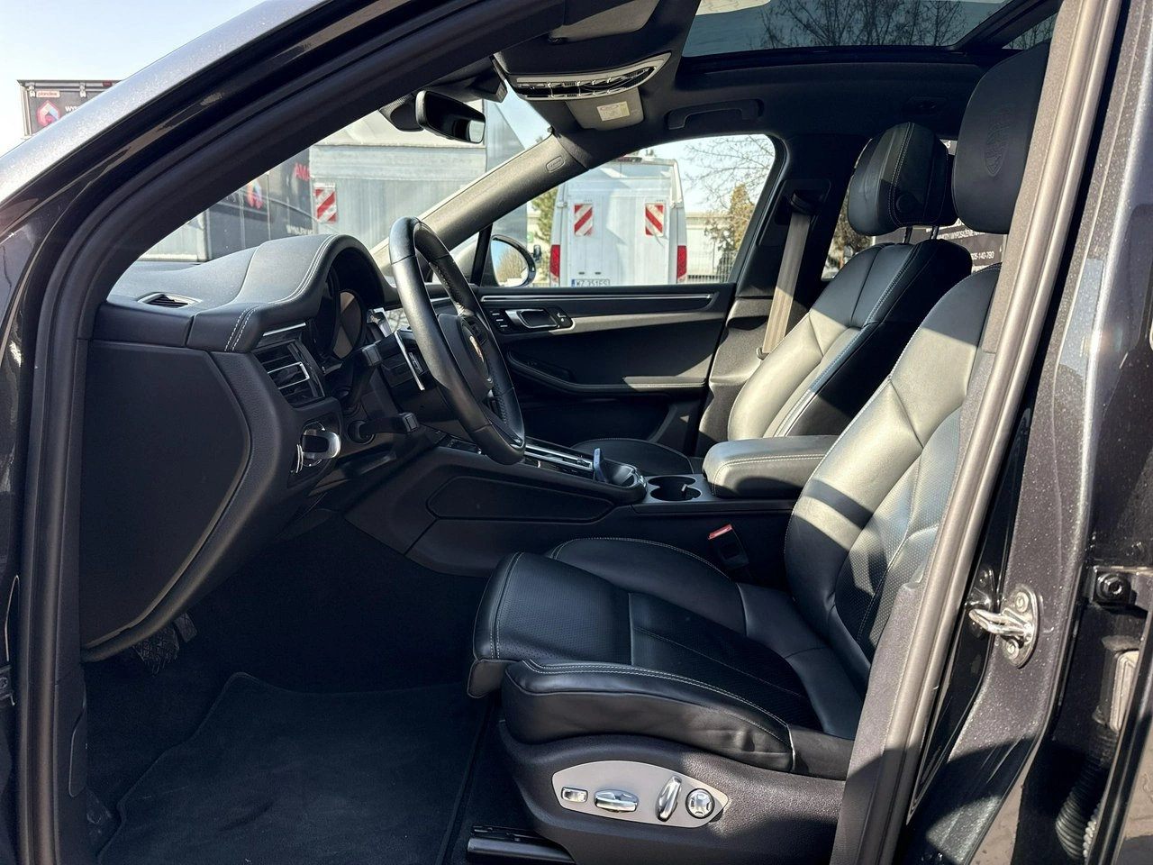 Porsche Macan - Zdjęcie 10