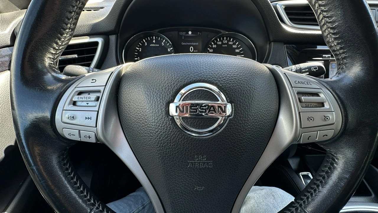 Nissan Qashqai - Zdjęcie 25