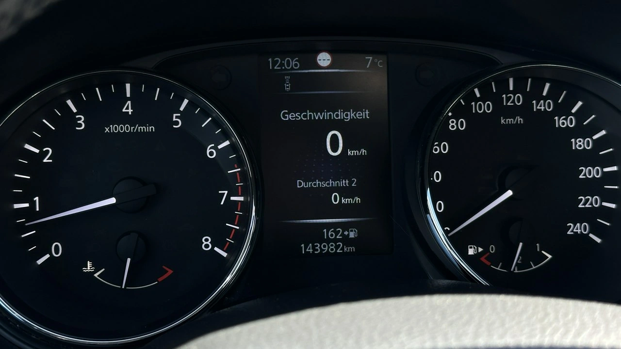 Nissan Qashqai - Zdjęcie 27