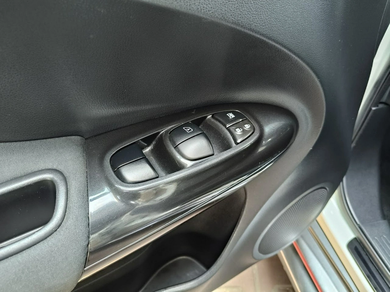 Nissan Juke - Zdjęcie 17