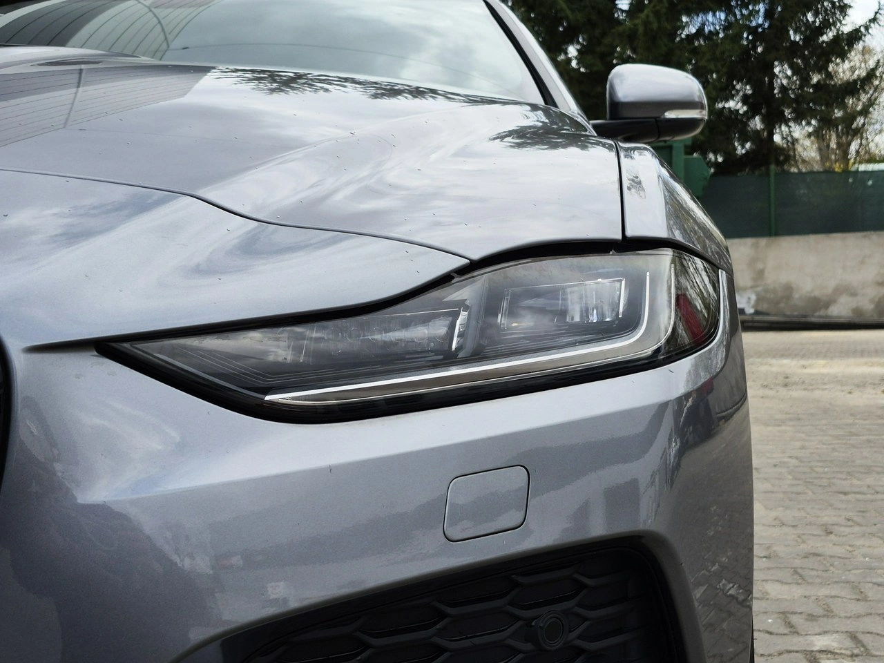 Jaguar XE - Zdjęcie 12