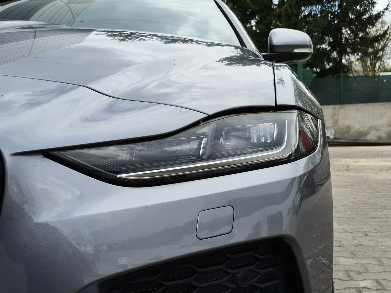 Jaguar XE - Zdjęcie 12