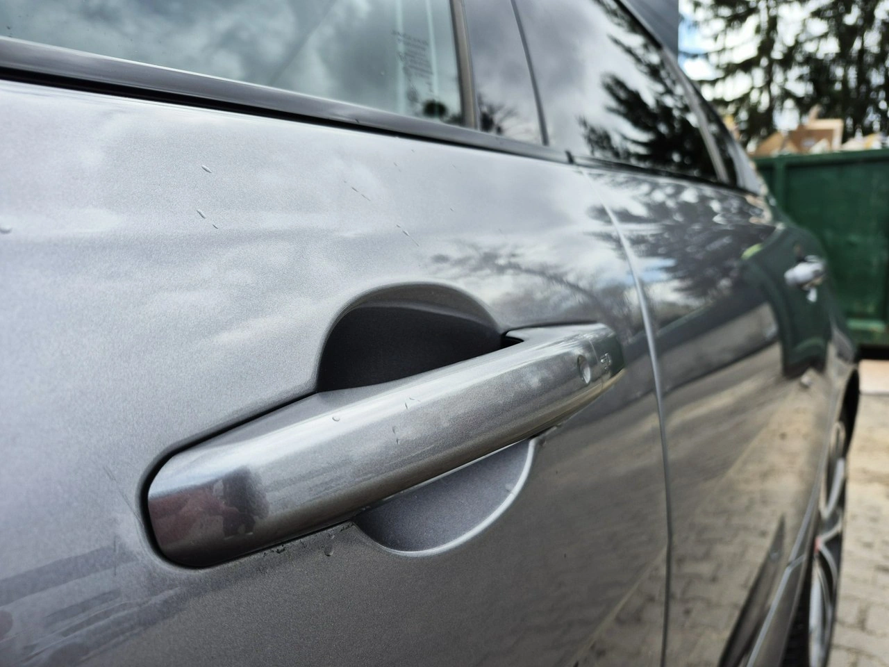 Jaguar XE - Zdjęcie 14