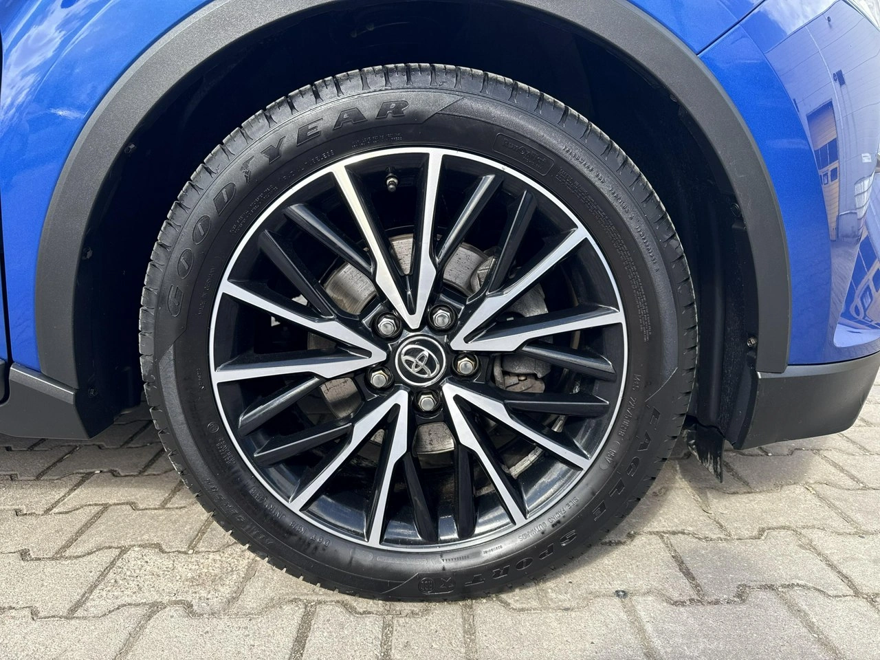 Toyota C-HR - Zdjęcie 8