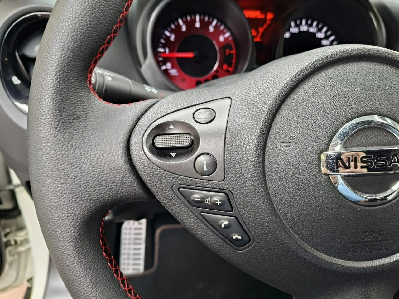 Nissan Juke - Zdjęcie 17