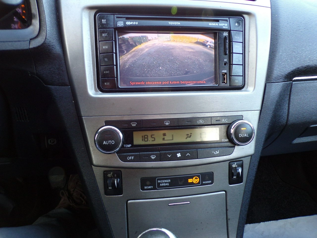 Toyota Avensis - Zdjęcie 18