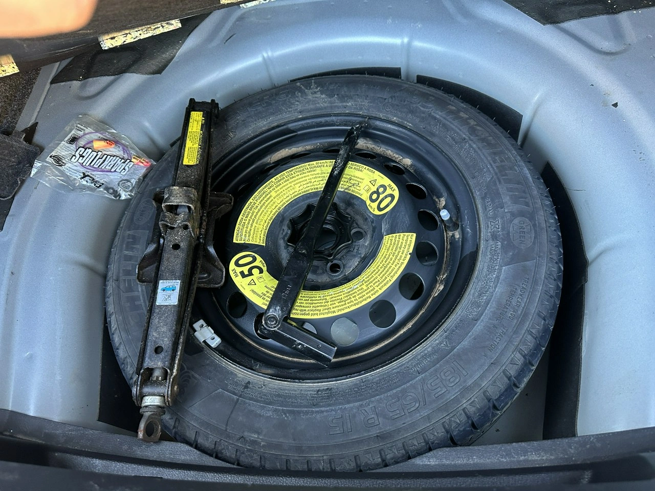 Volkswagen Jetta - Zdjęcie 13