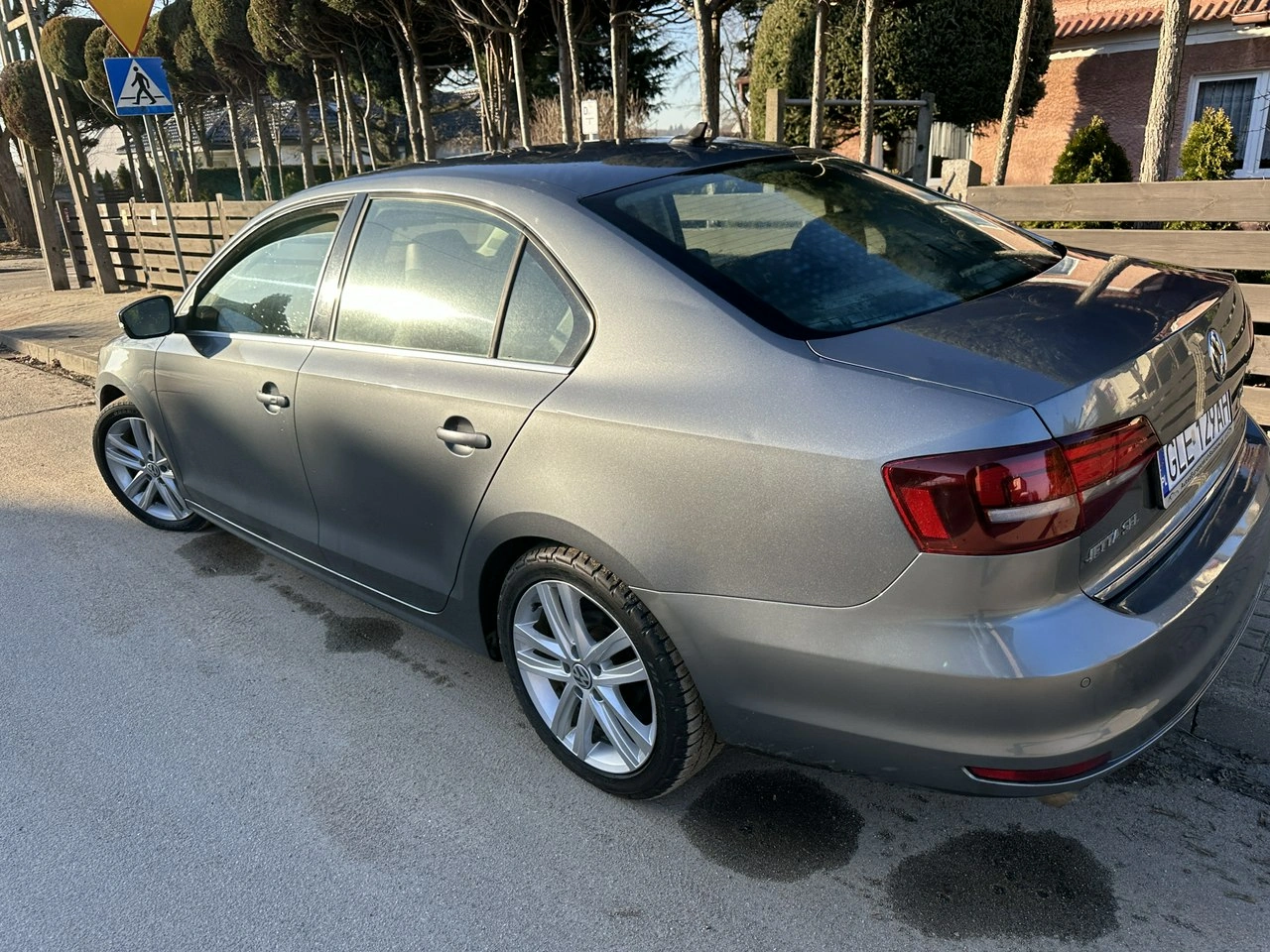 Volkswagen Jetta - Zdjęcie 4