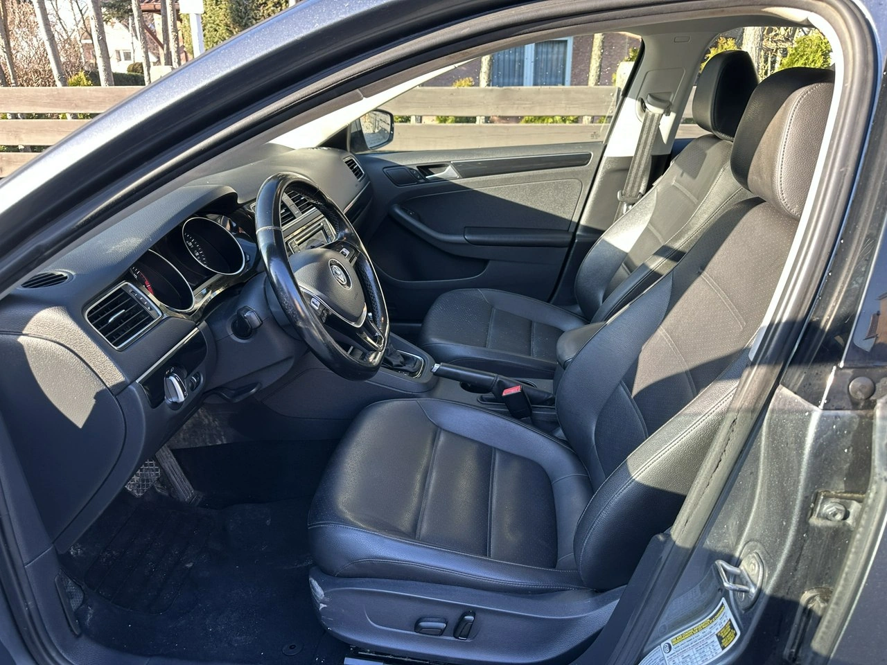 Volkswagen Jetta - Zdjęcie 7