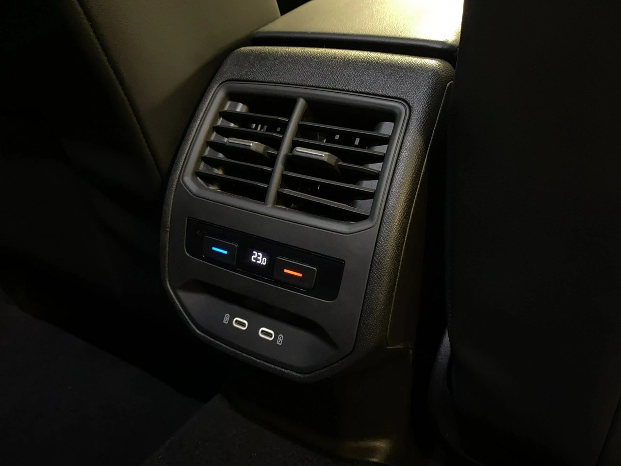 Cupra Leon Sportstourer - Zdjęcie 15