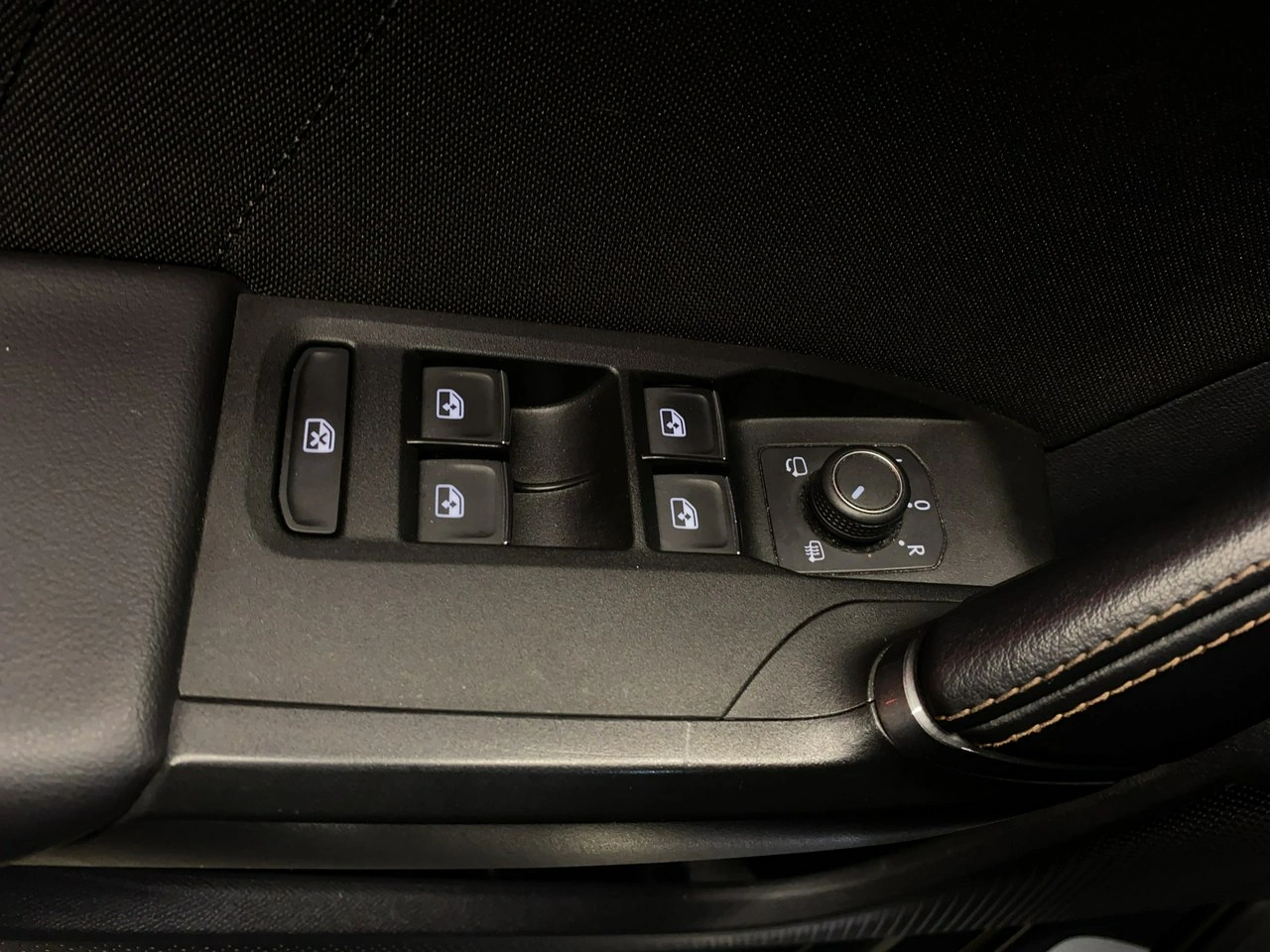 Cupra Leon Sportstourer - Zdjęcie 25
