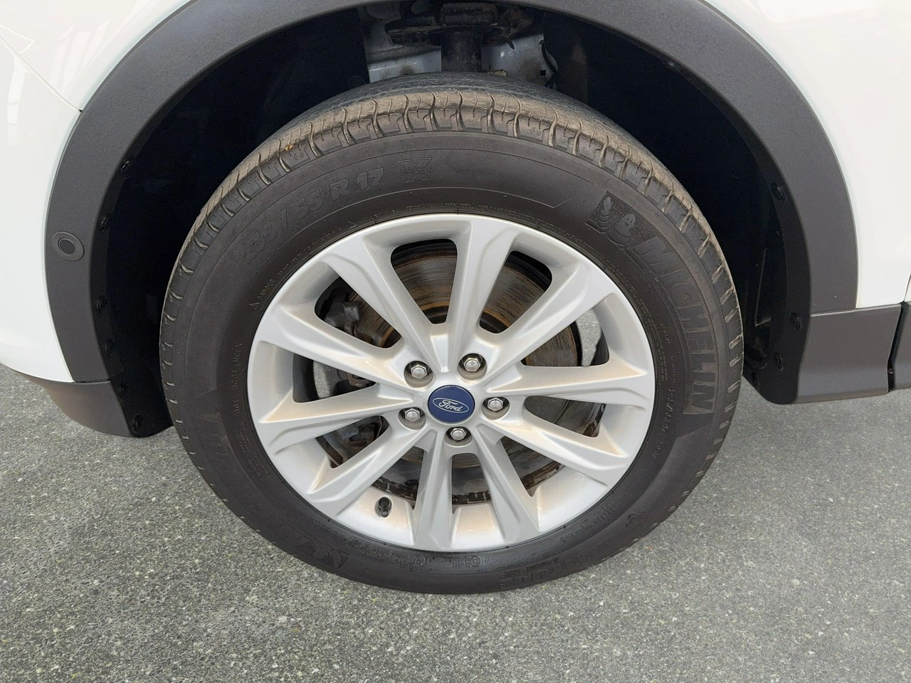 Ford Kuga - Zdjęcie 9