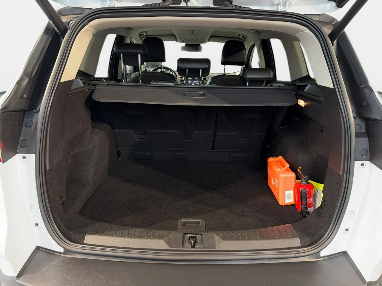 Ford Kuga - Zdjęcie 13