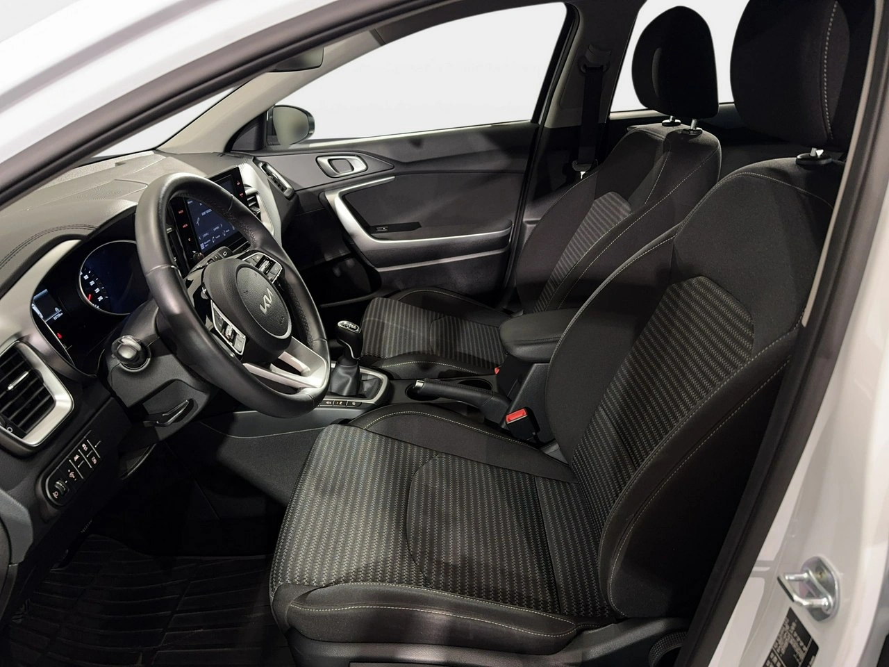 Kia Ceed - Zdjęcie 11
