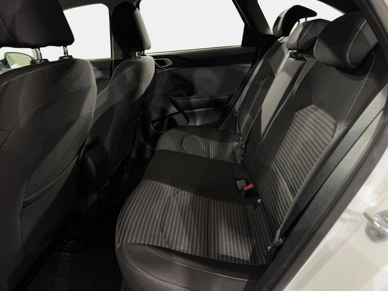 Kia Ceed - Zdjęcie 12