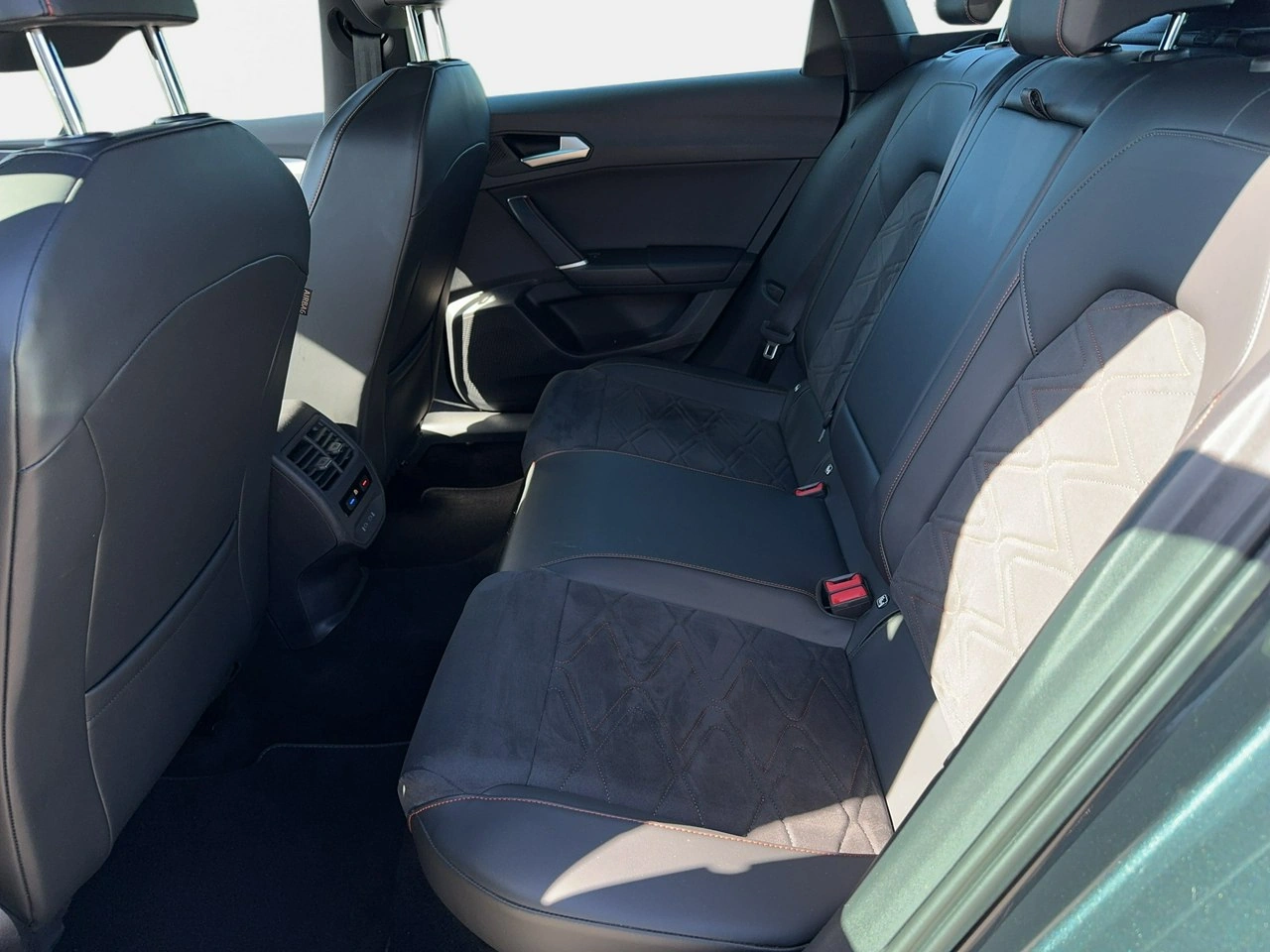 Seat Leon Sportstourer - Zdjęcie 13