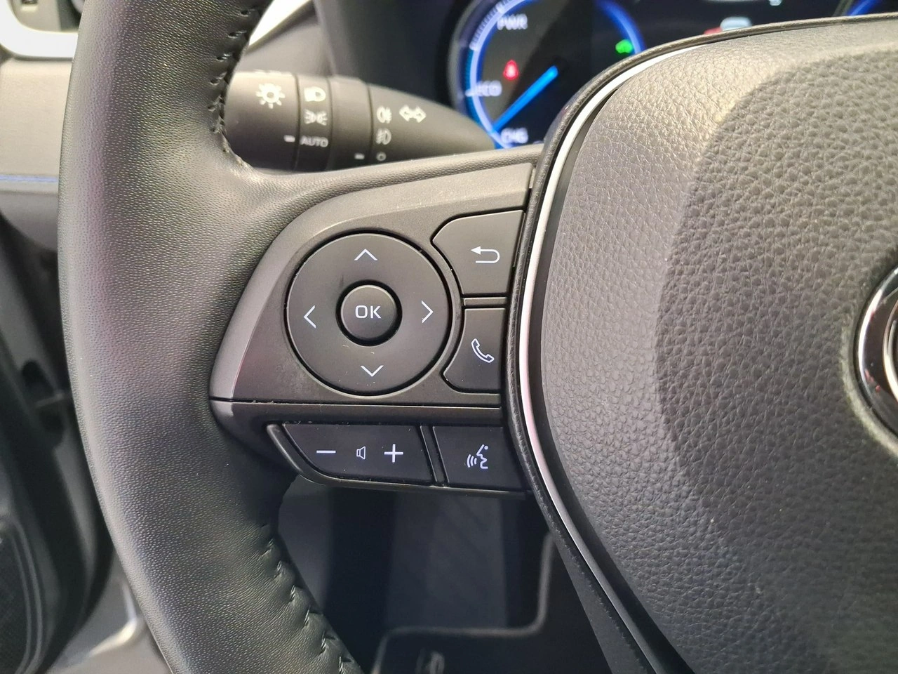 Toyota RAV-4 - Zdjęcie 15