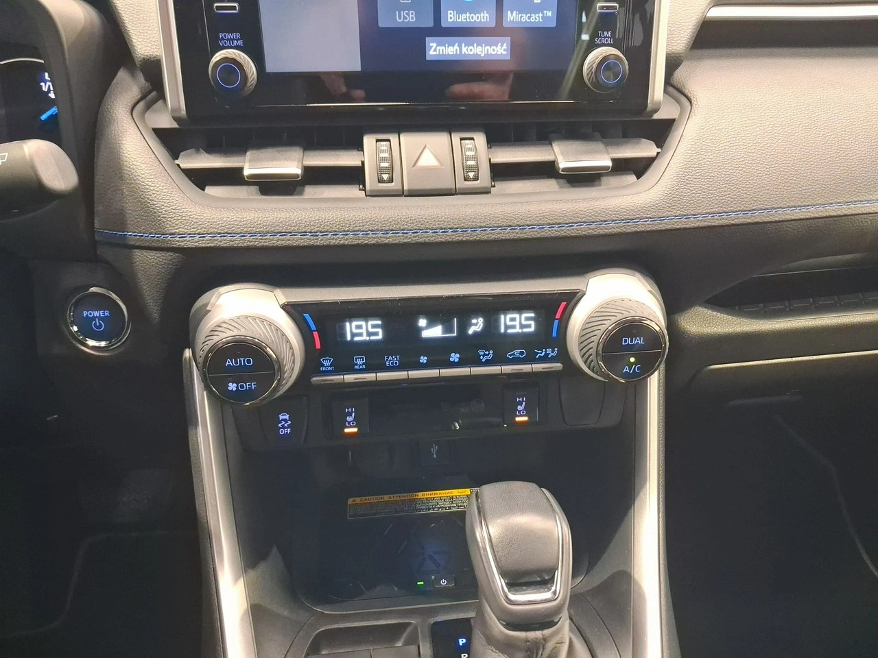 Toyota RAV-4 - Zdjęcie 22