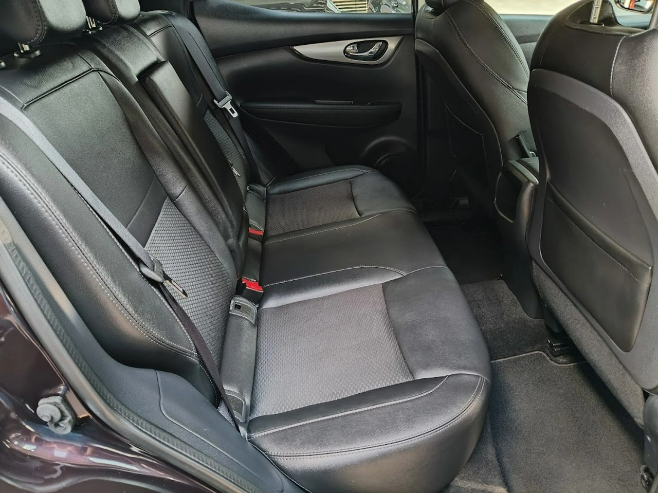 Nissan Qashqai - Zdjęcie 17