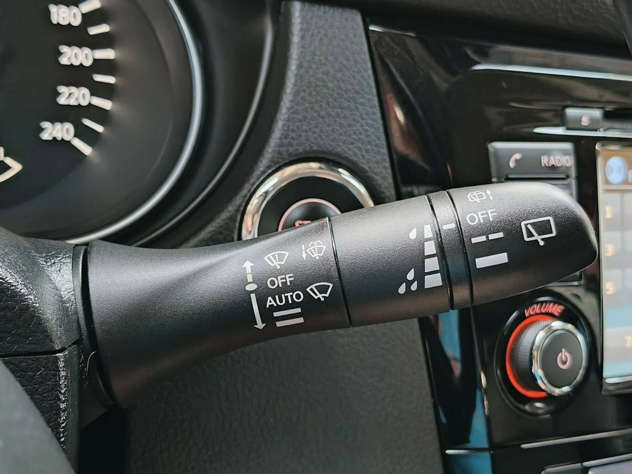 Nissan Qashqai - Zdjęcie 26