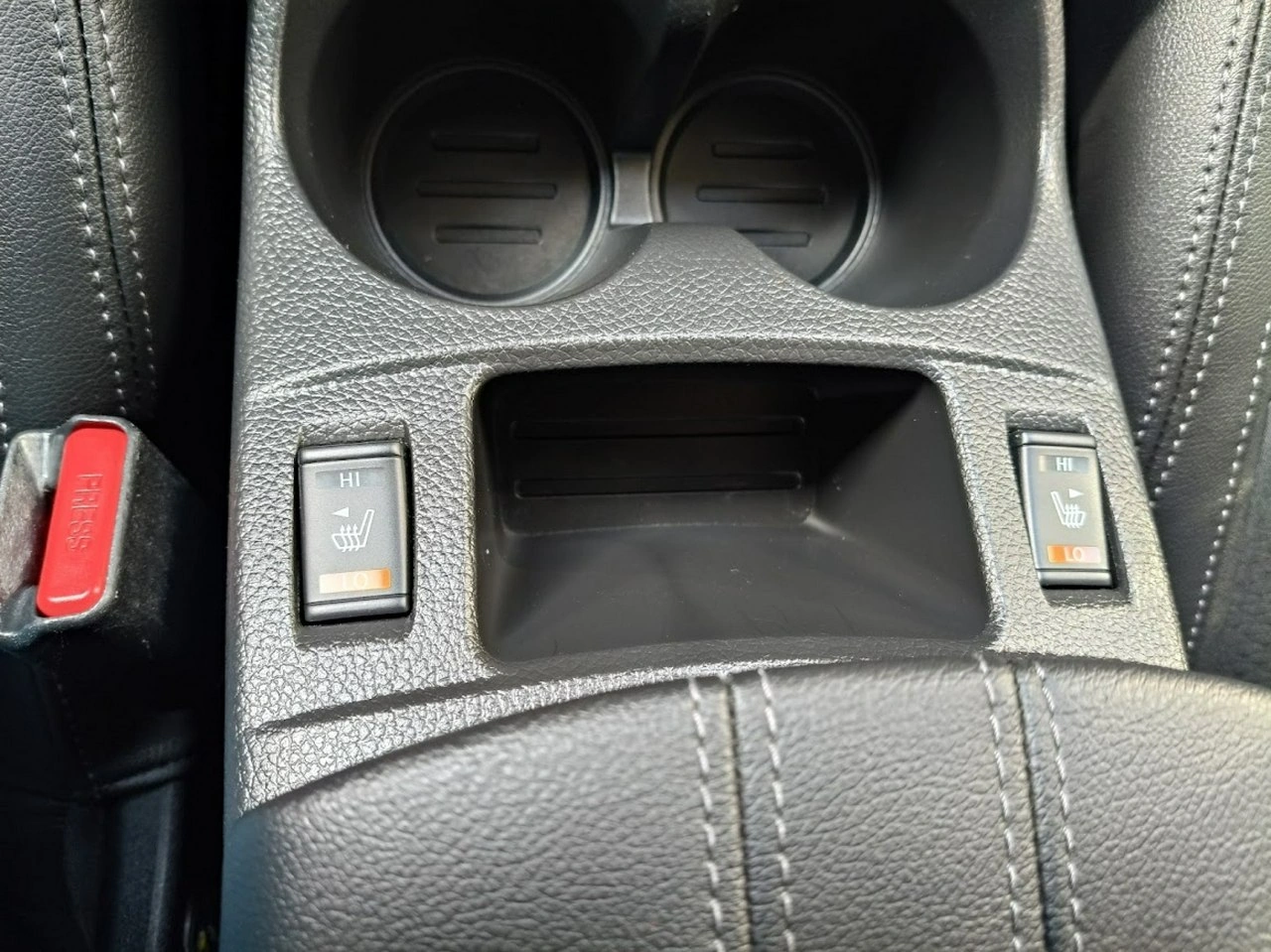 Nissan Qashqai - Zdjęcie 32