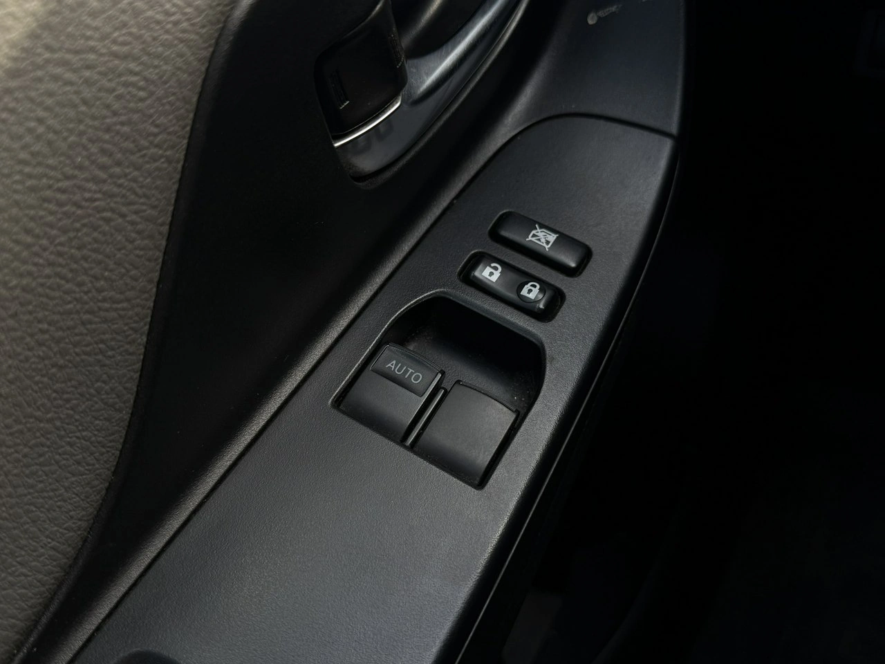 Toyota Yaris - Zdjęcie 17