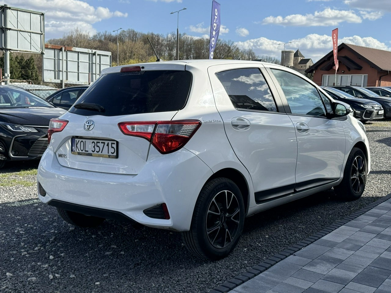 Toyota Yaris - Zdjęcie 3