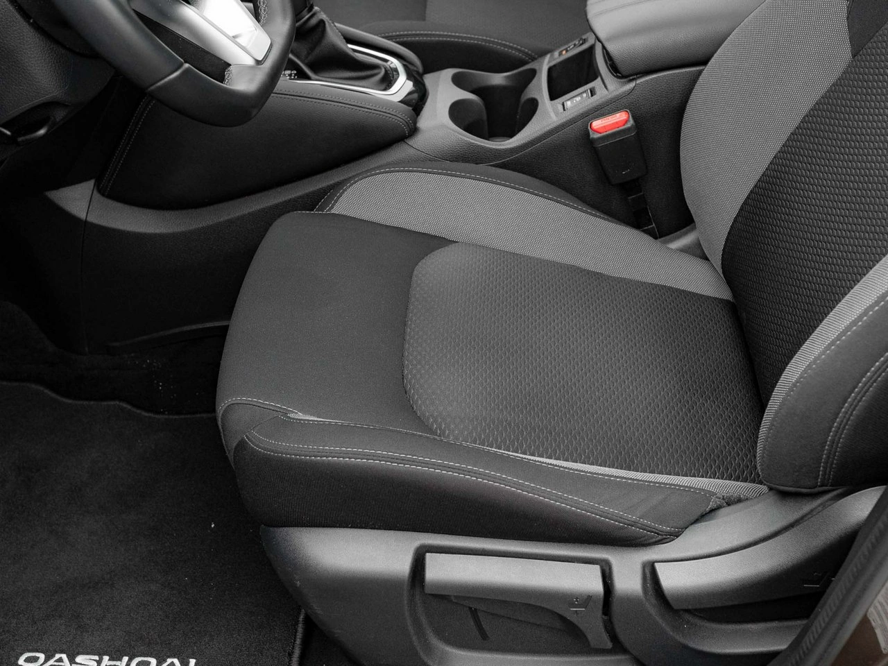 Nissan Qashqai - Zdjęcie 12