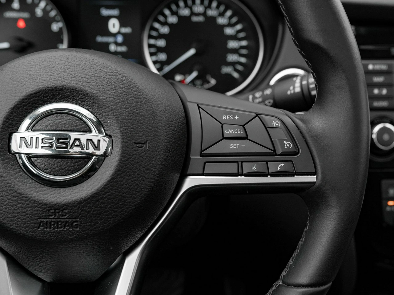 Nissan Qashqai - Zdjęcie 16