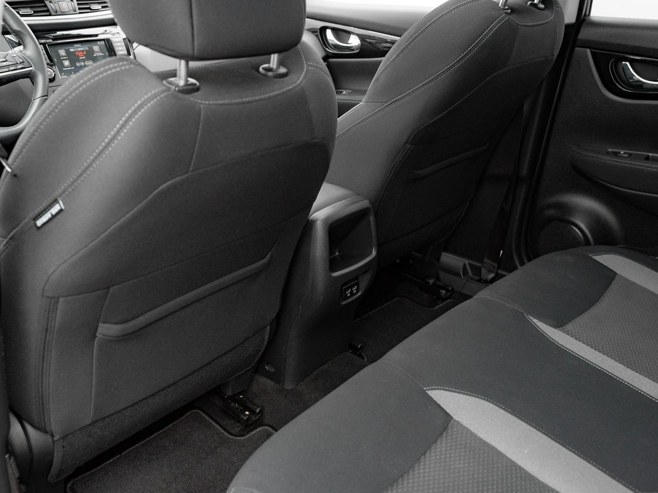 Nissan Qashqai - Zdjęcie 28