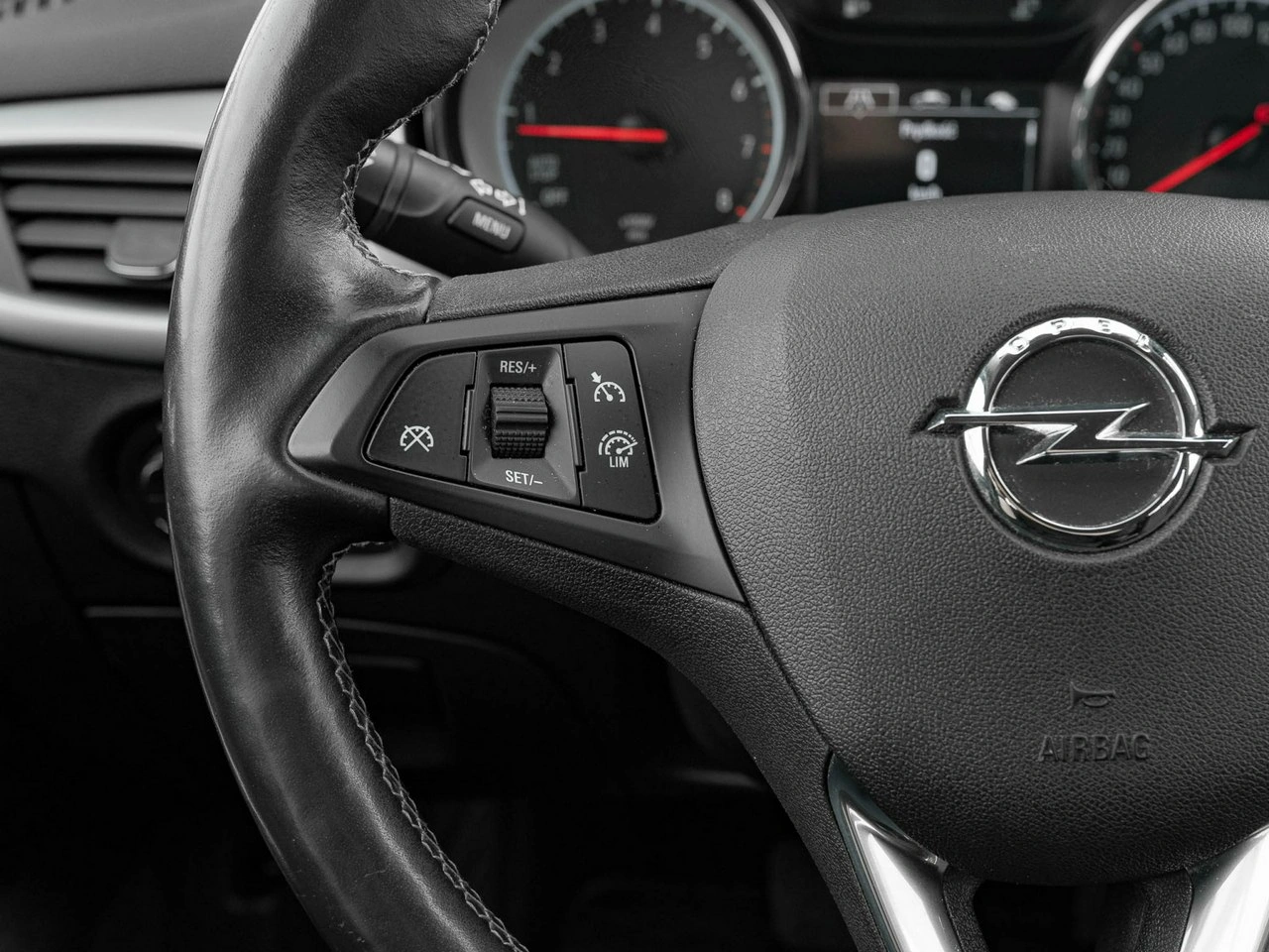 Opel Astra - Zdjęcie 12