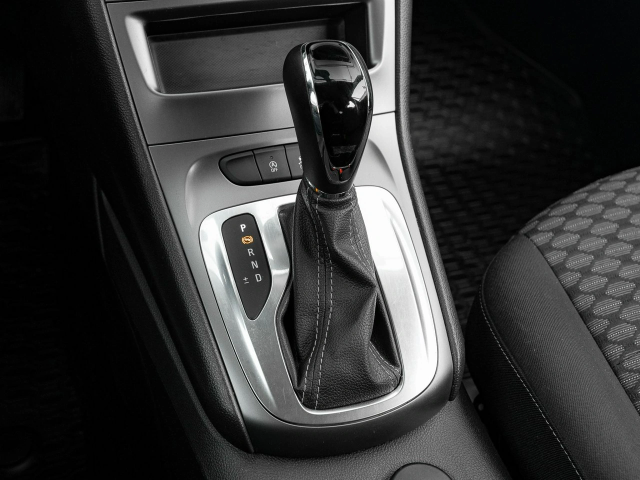 Opel Astra - Zdjęcie 14