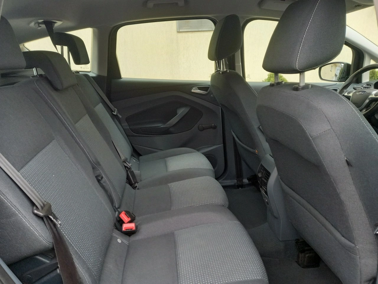 Ford C-MAX - Zdjęcie 24