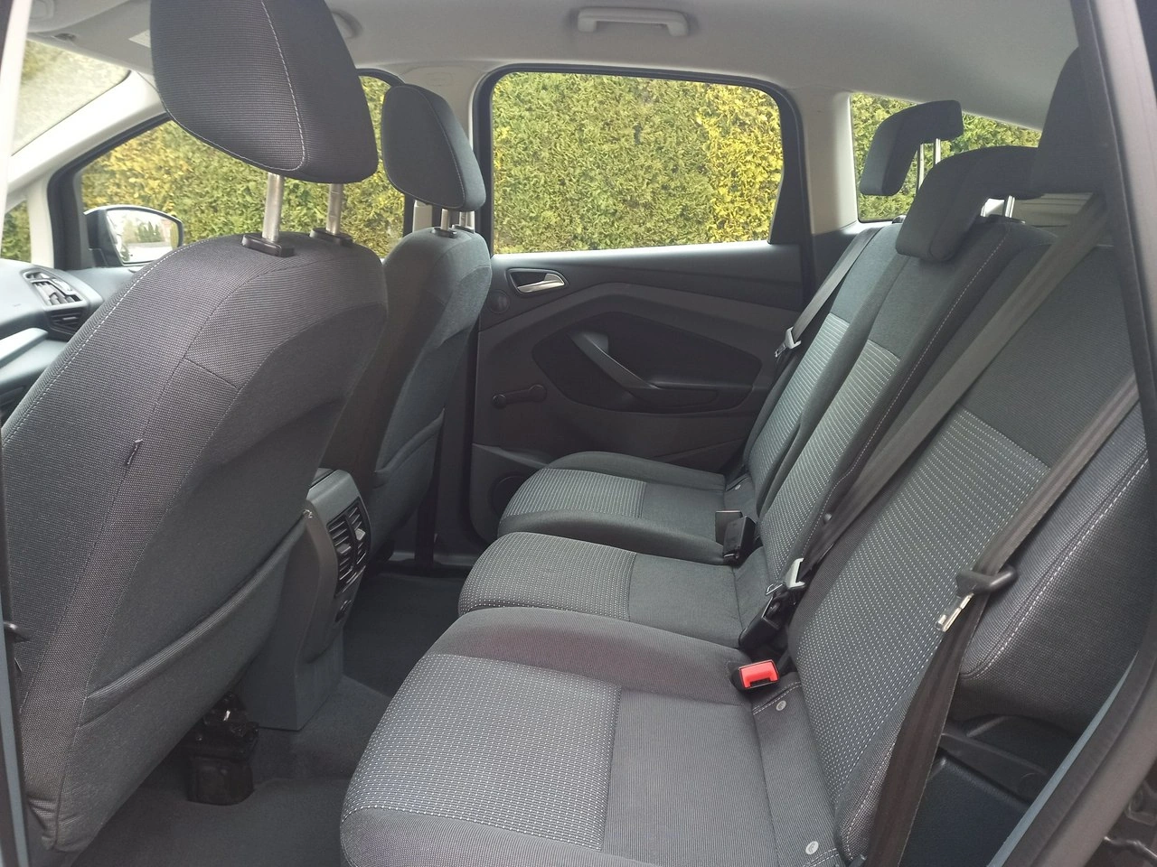 Ford C-MAX - Zdjęcie 27