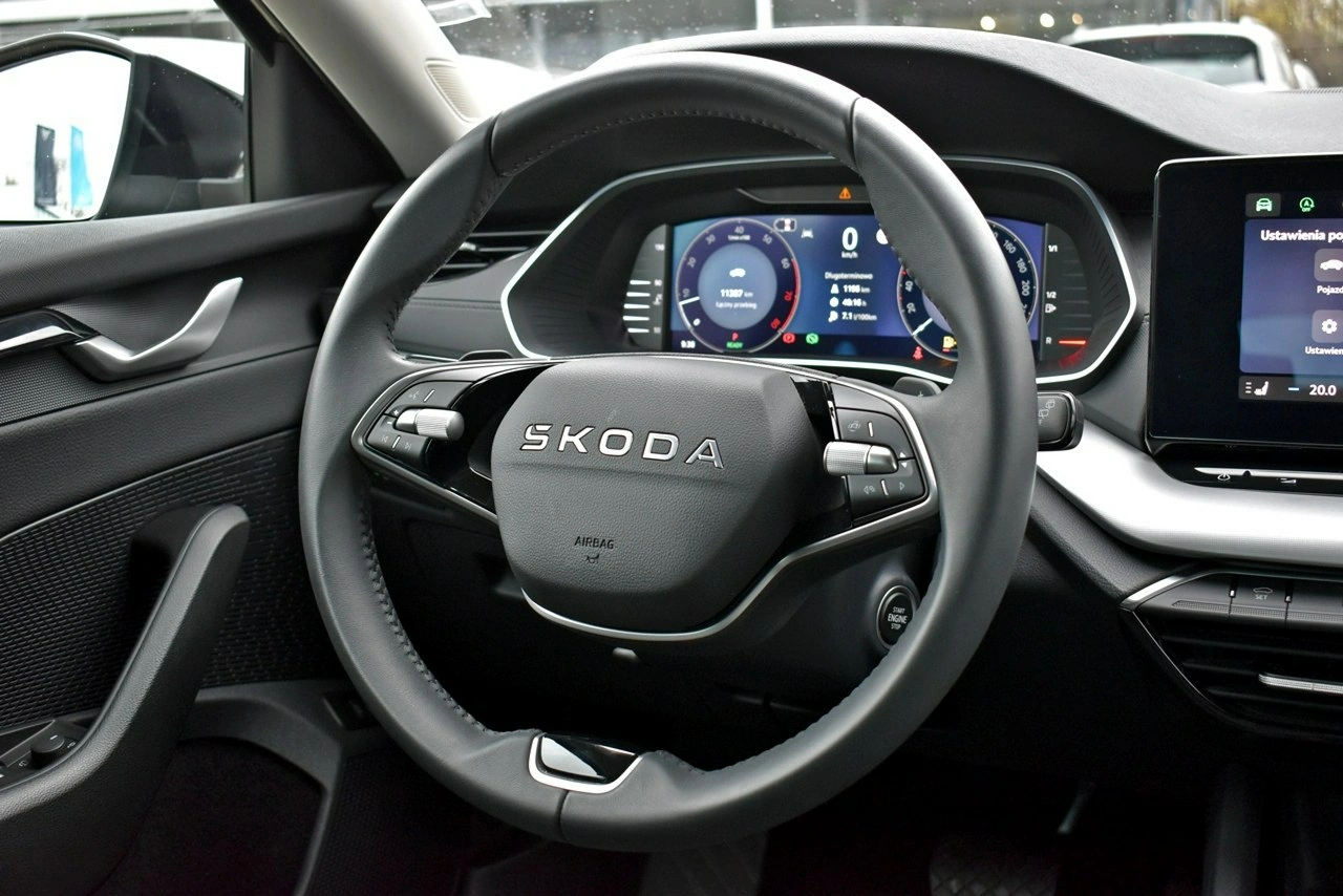 Skoda Octavia - Zdjęcie 16