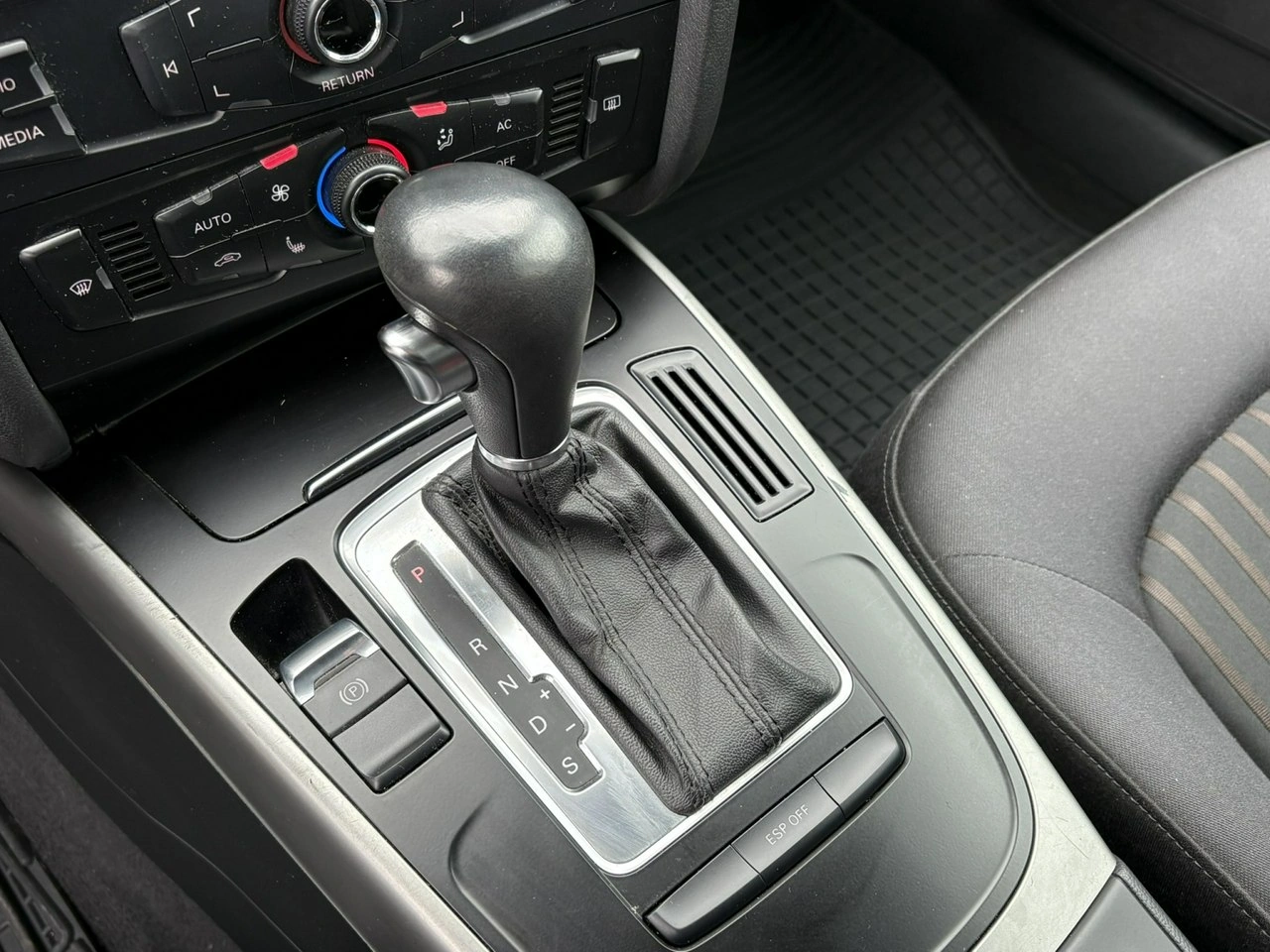 Audi A4 - Zdjęcie 27