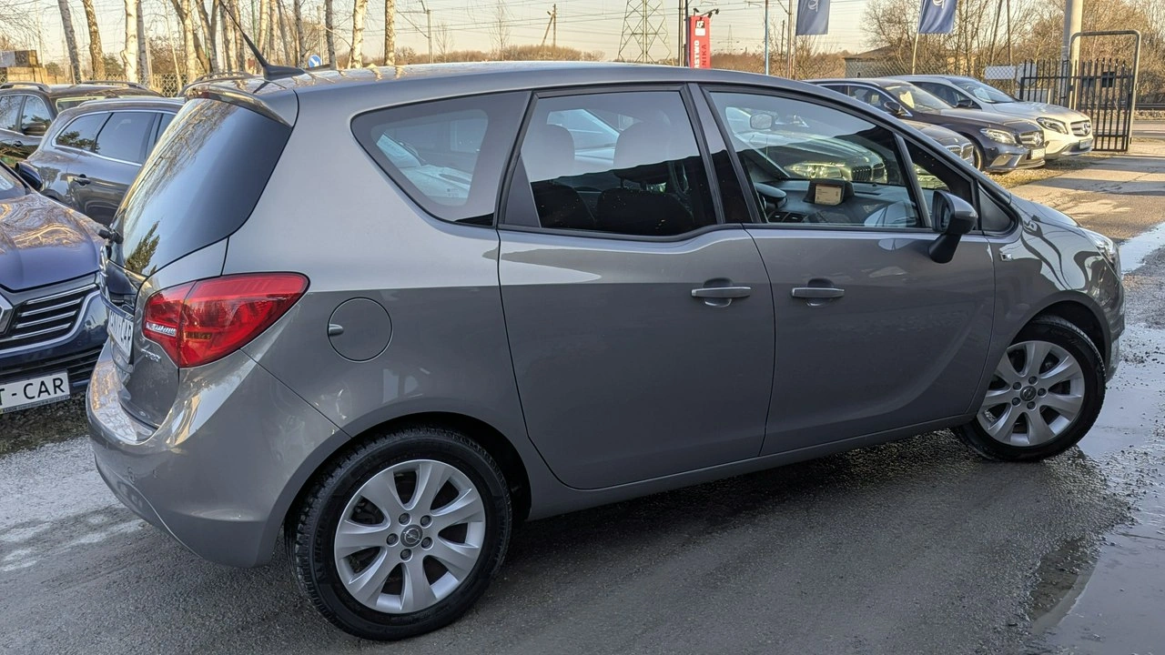 Opel Meriva - Zdjęcie 10