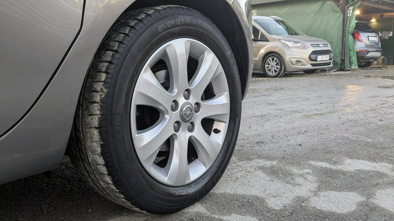 Opel Meriva - Zdjęcie 42