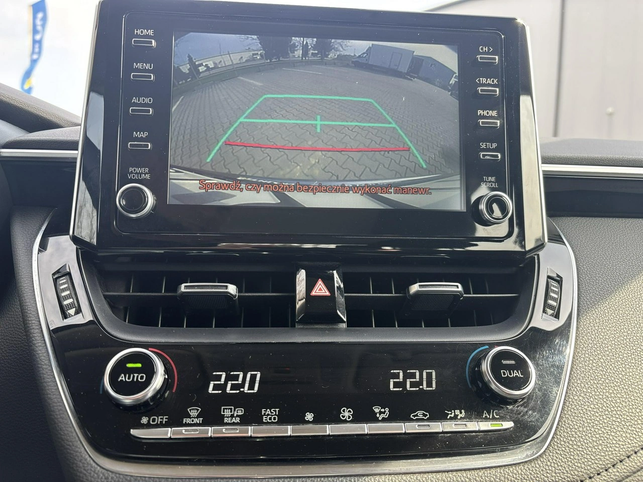 Toyota Corolla - Zdjęcie 18