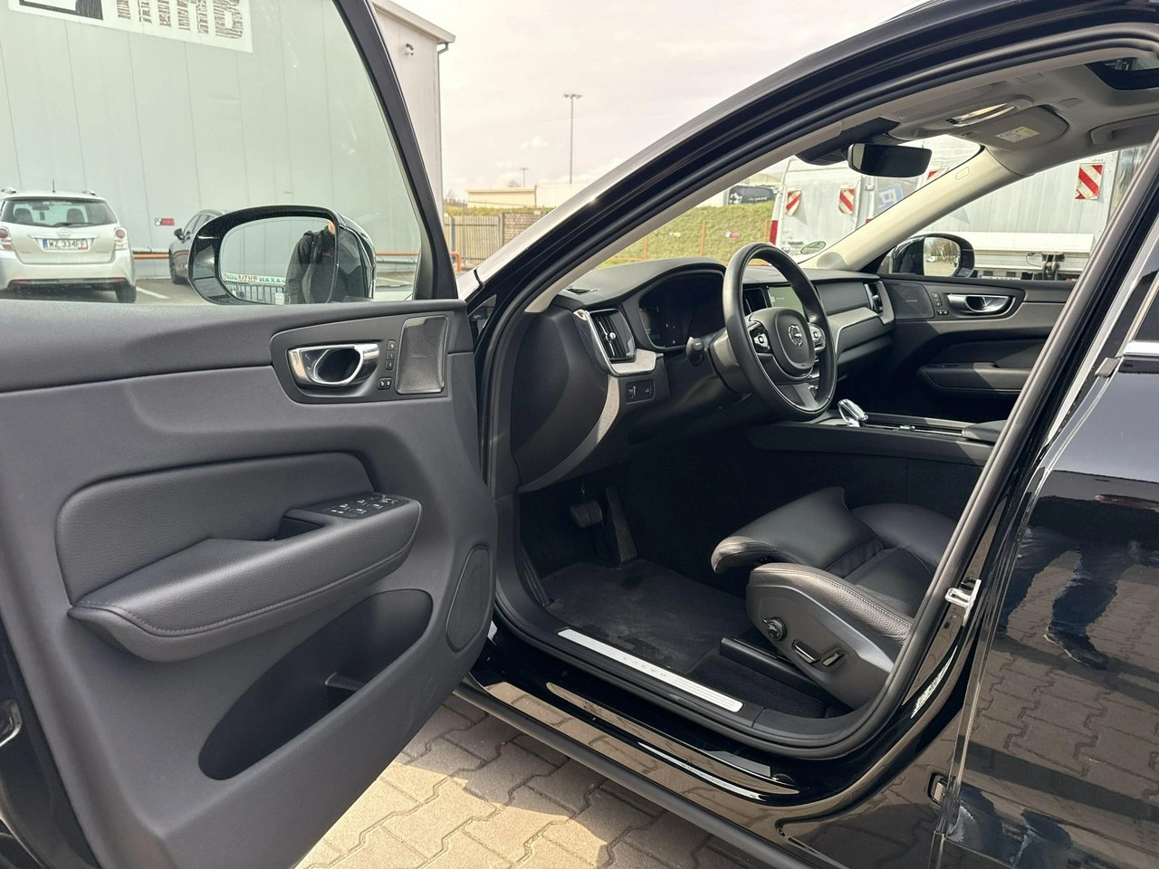 Volvo XC 60 - Zdjęcie 9