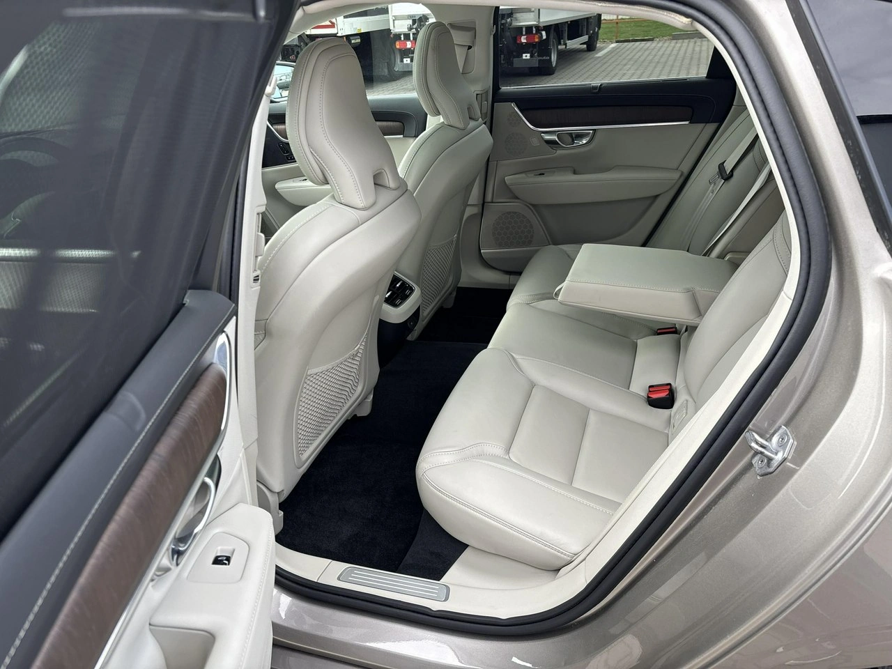 Volvo S90 - Zdjęcie 11