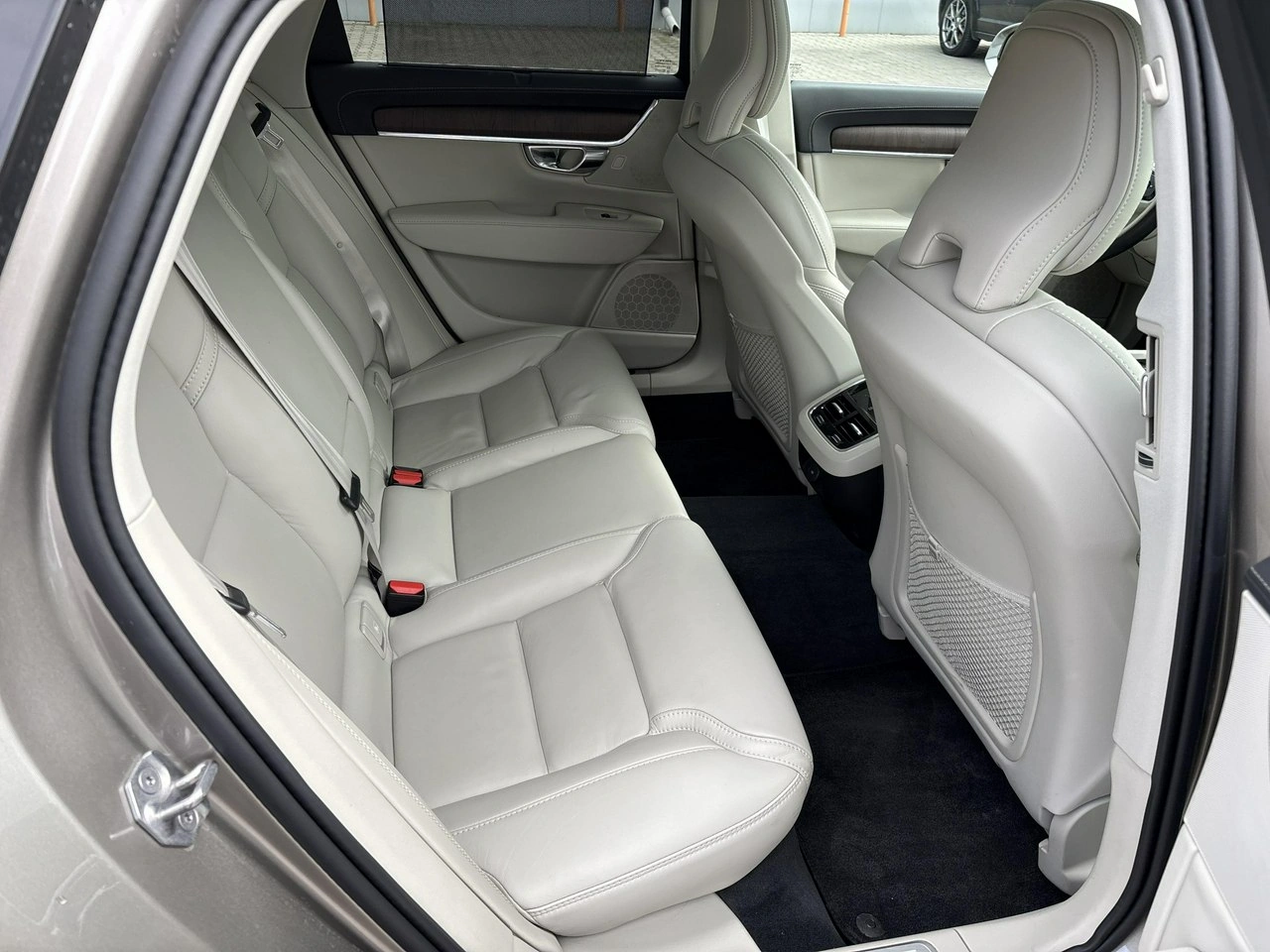 Volvo S90 - Zdjęcie 16