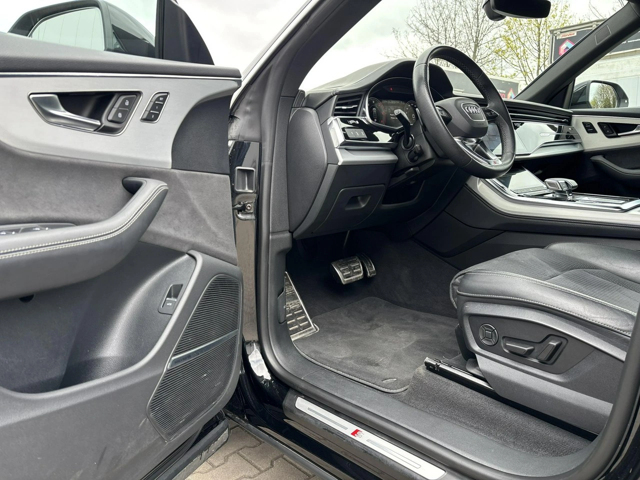 Audi Q8 - Zdjęcie 9