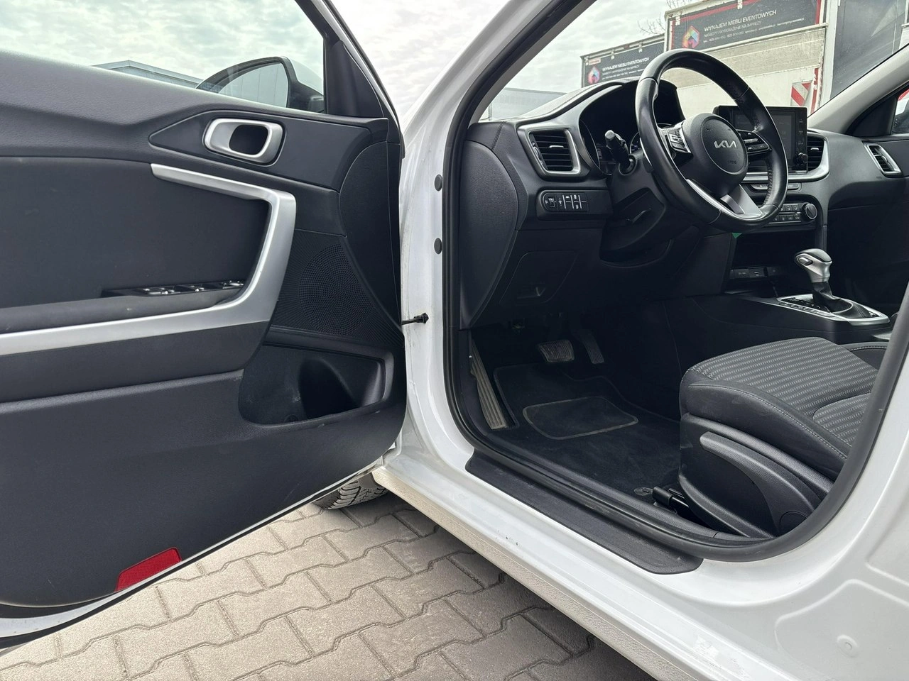 Kia Ceed - Zdjęcie 9