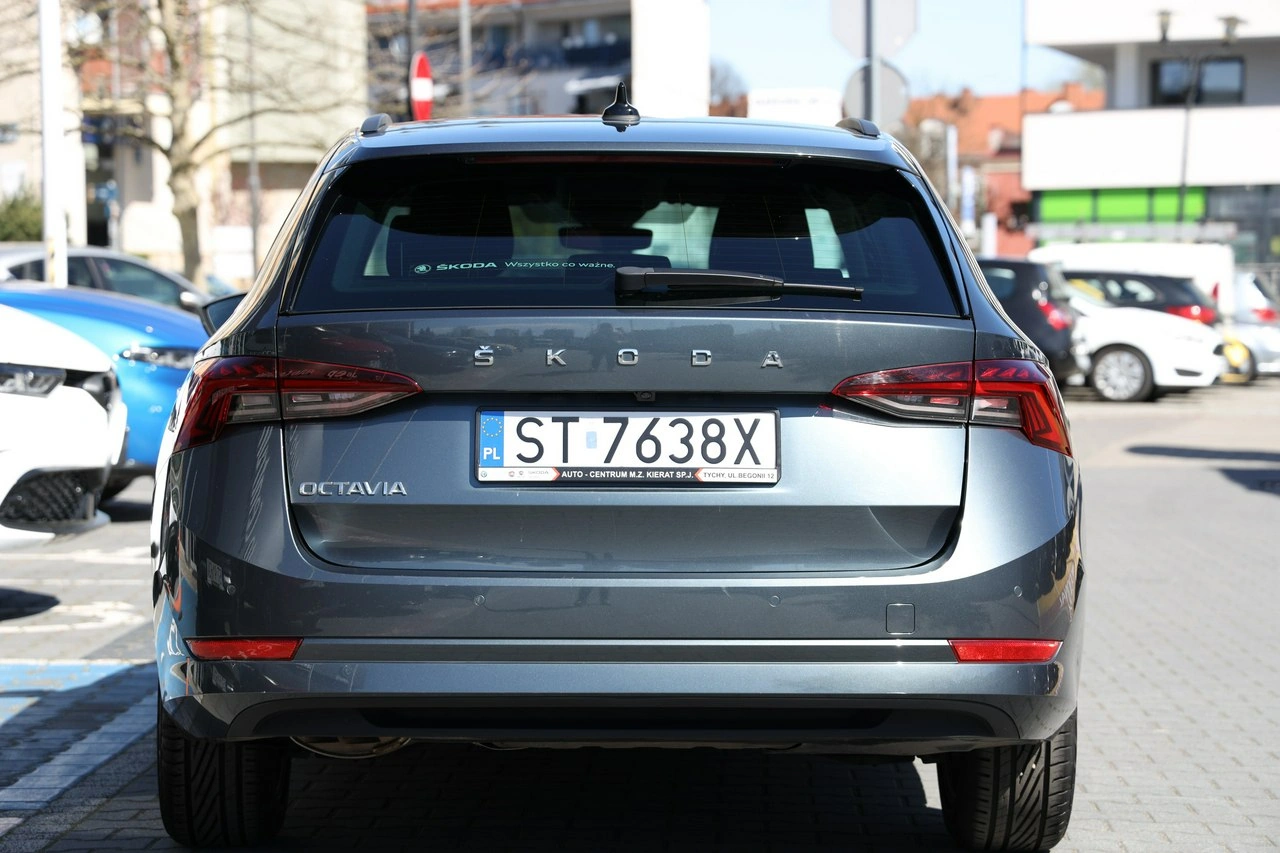 Skoda Octavia - Zdjęcie 6
