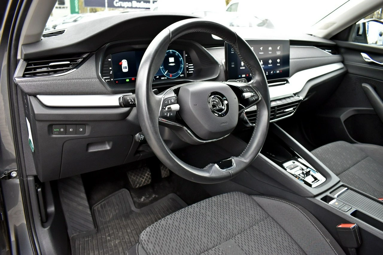 Skoda Octavia - Zdjęcie 8