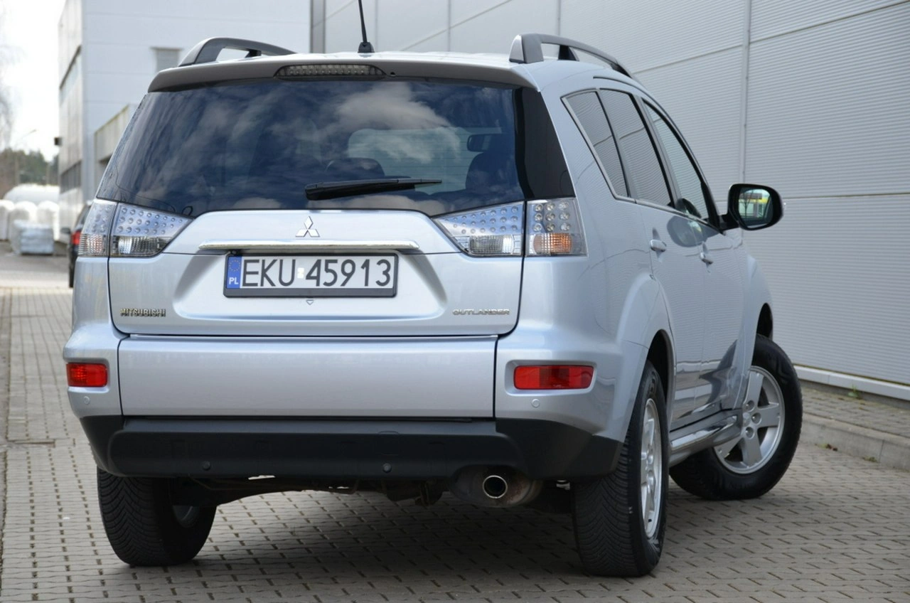 Mitsubishi Outlander - Zdjęcie 10