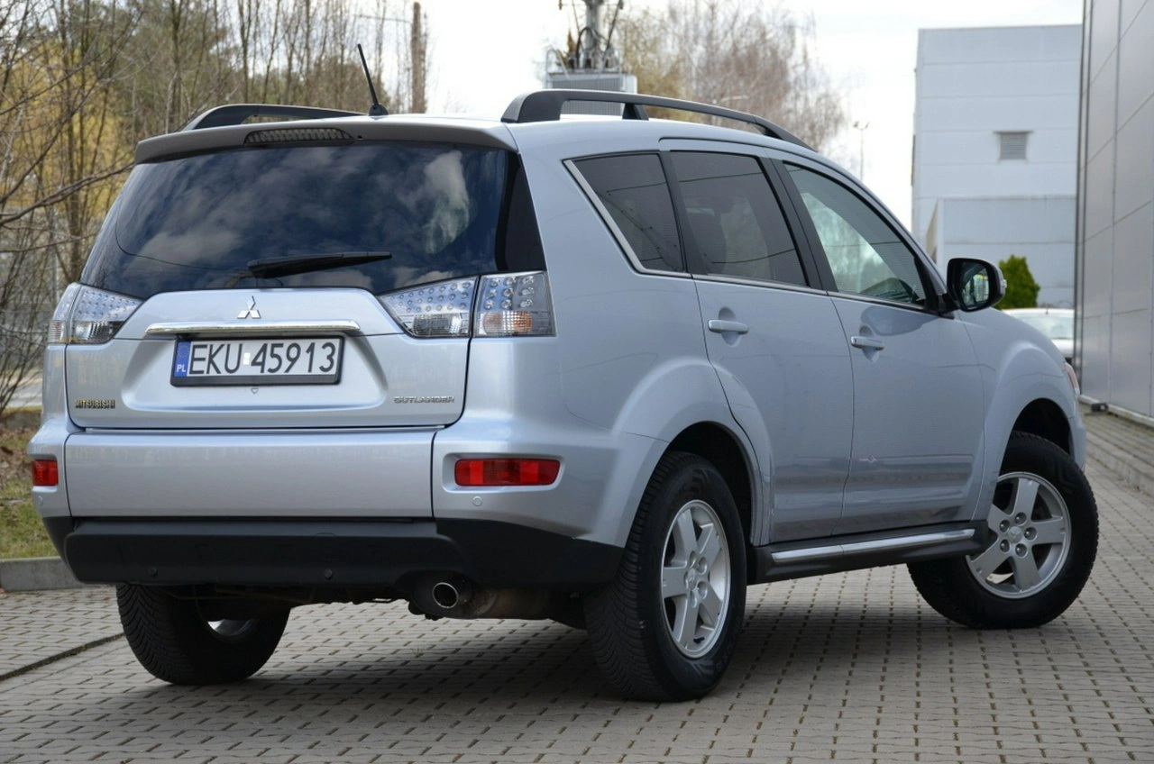 Mitsubishi Outlander - Zdjęcie 11