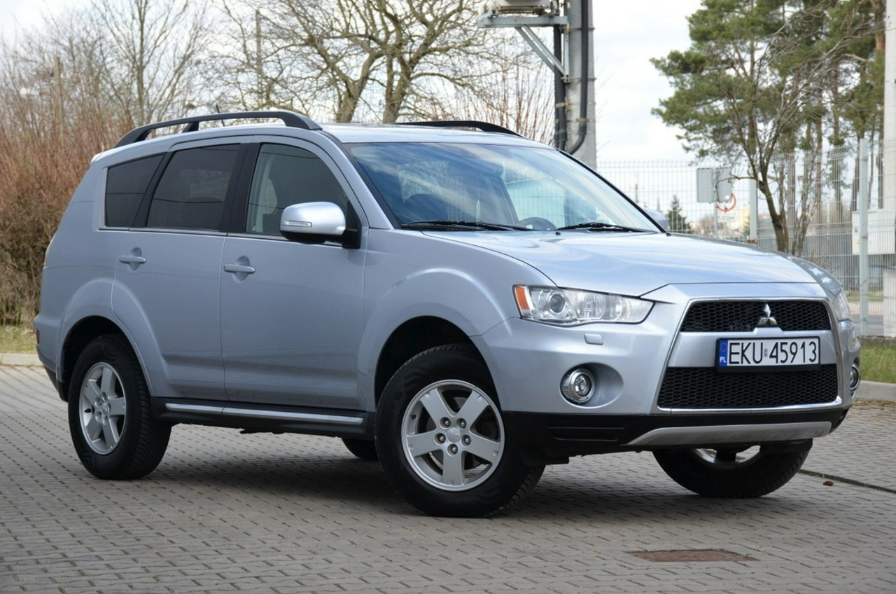 Mitsubishi Outlander - Zdjęcie 16